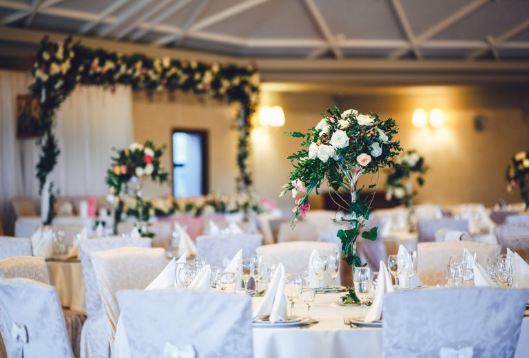 bunch-of-flowers-and-leaves-on-table
